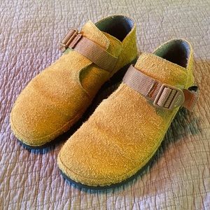 Chaco shoe, mustard color